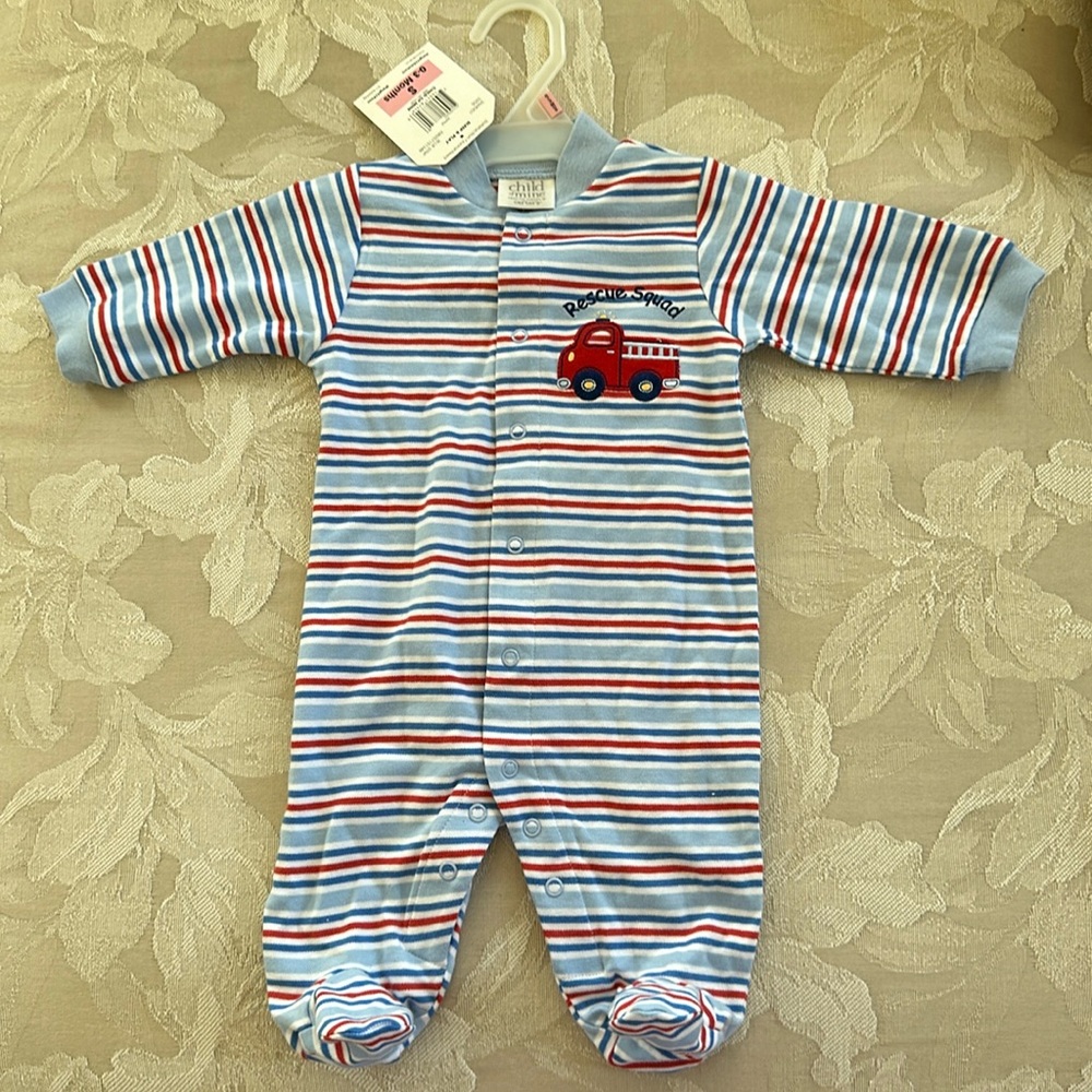 Carters Boys 0-3 month Onesie Fire Truck